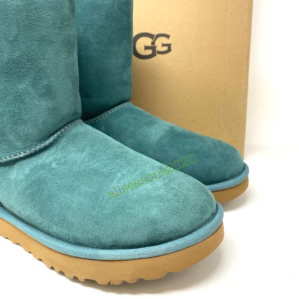 UGG Classic Short 2 Women’s Boots Green Suede Fur - Picture 2 of 9